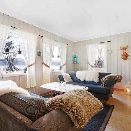 Remote Island Retreat In Norwegian Fjords Forstranda