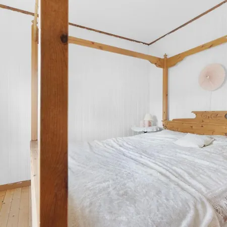 Remote Island Retreat In Norwegian Fjords * Forstranda